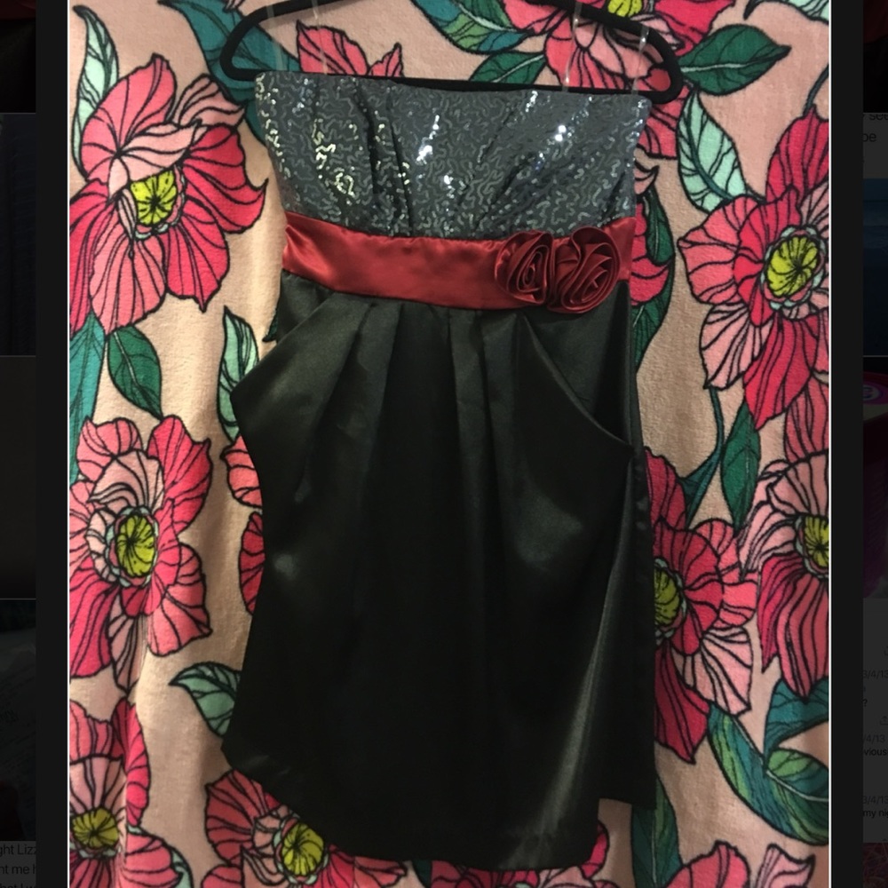 Speechless cocktail dress Size 13